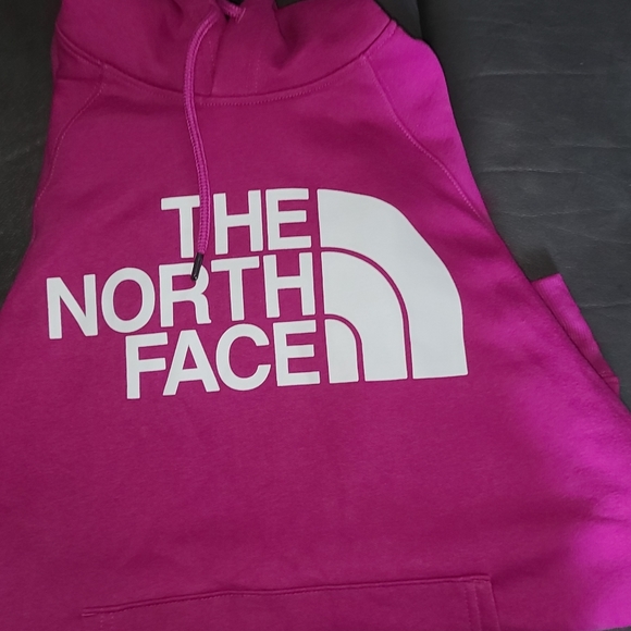 North Face Sweater - Picture 7 of 7
